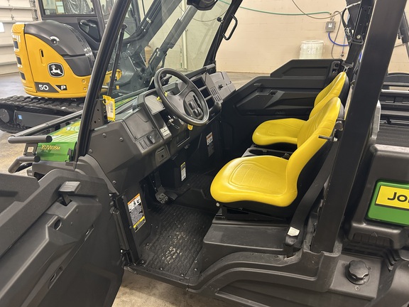 2022 John Deere XUV 835M (5th thumbnail)