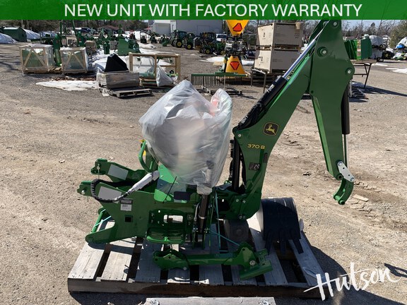 Photo of 2023 John Deere 370B