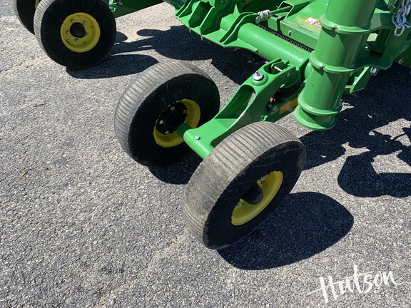 Photo of 2025 John Deere FC20R