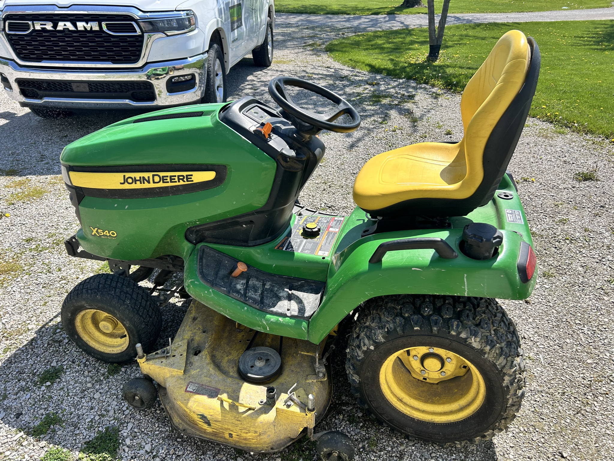 2013 John Deere X540 Image 1