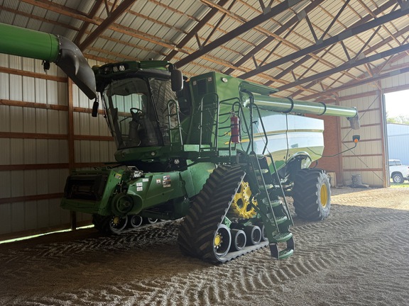 Photo of 2024 John Deere S780