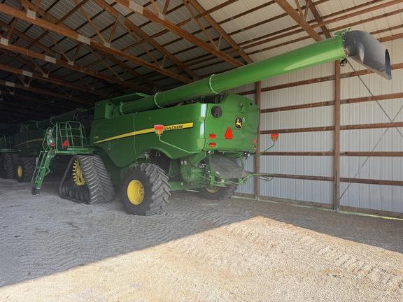 Photo of 2024 John Deere S780