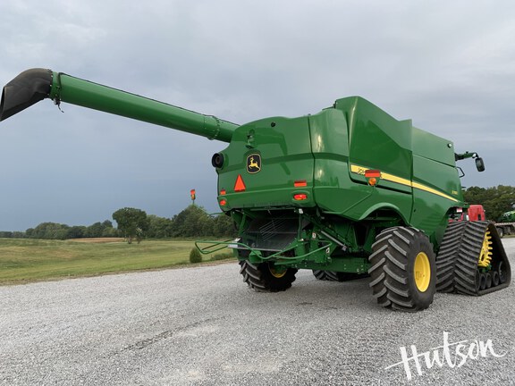 Photo of 2024 John Deere S780