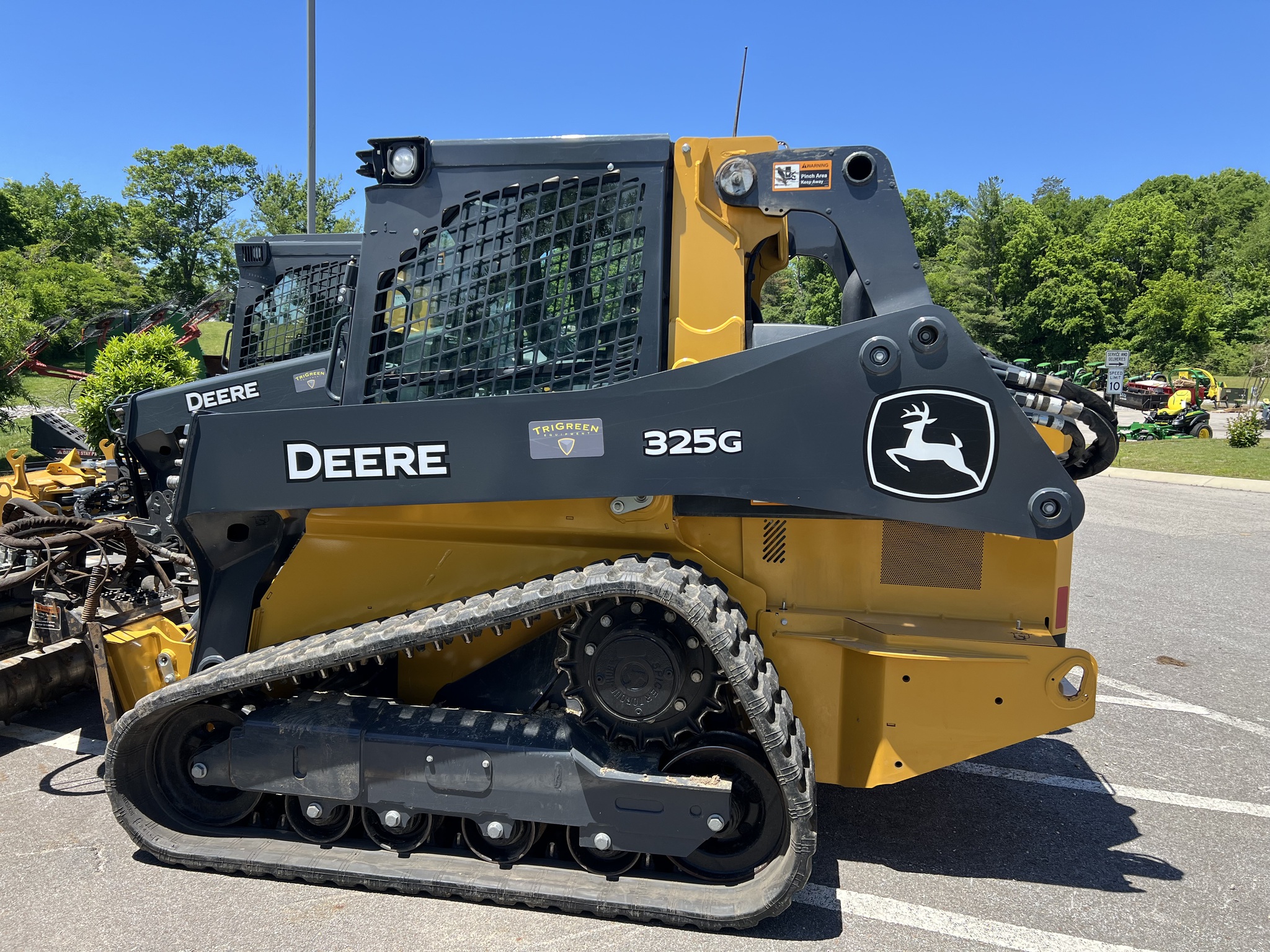 2025 John Deere 325G