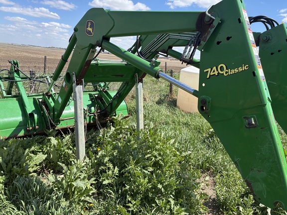 2010 John Deere 740 (3rd thumbnail)