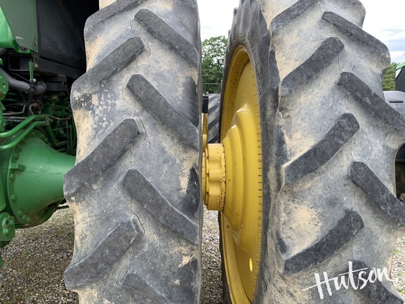 Photo of 2013 John Deere 8360R