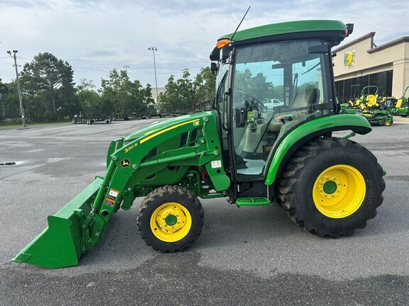 2025 John Deere 3046R
