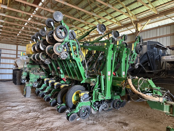 Photo of 2024 John Deere 1795