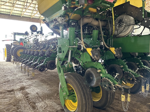 Used 2025 John Deere 1775 Planters: Drawn at Koenig Equipment in Urbana, OH - Photo1