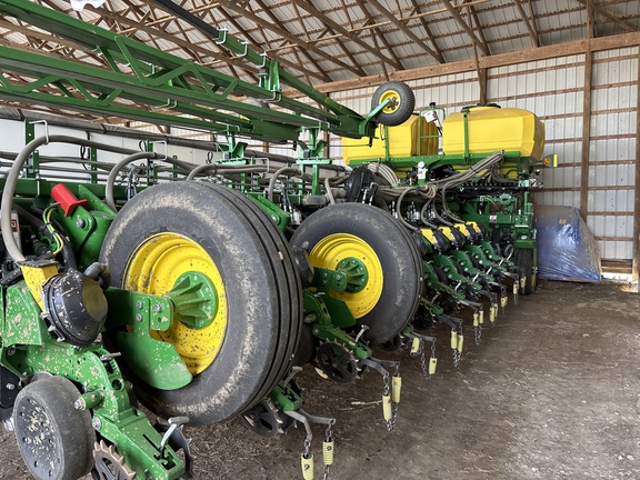 Used 2025 John Deere 1775 Planters: Drawn at Koenig Equipment in Urbana, OH - Photo4