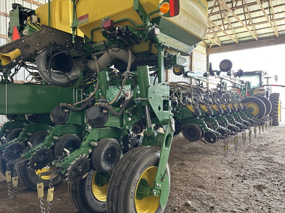 Used 2025 John Deere 1775 Planters: Drawn at Koenig Equipment in Urbana, OH - Photo5