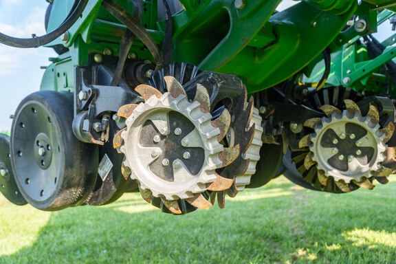 Used 2025 John Deere 1775 Planters: Drawn at Koenig Equipment in Anna, OH - Photo14
