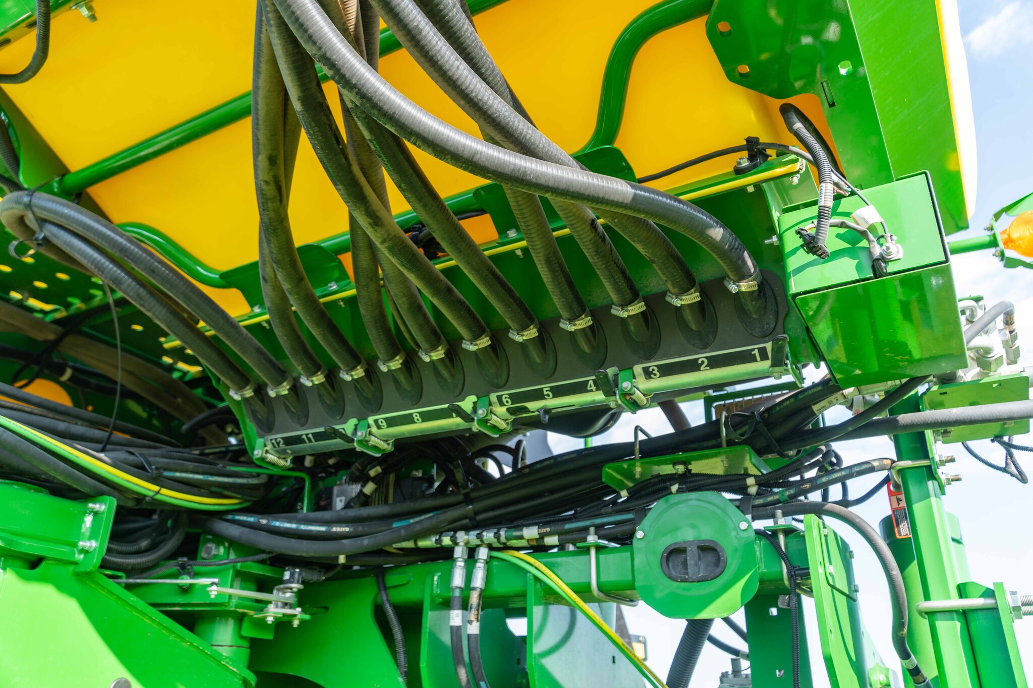 Used 2025 John Deere 1775 Planters: Drawn at Koenig Equipment in Anna, OH - PhotoXL23