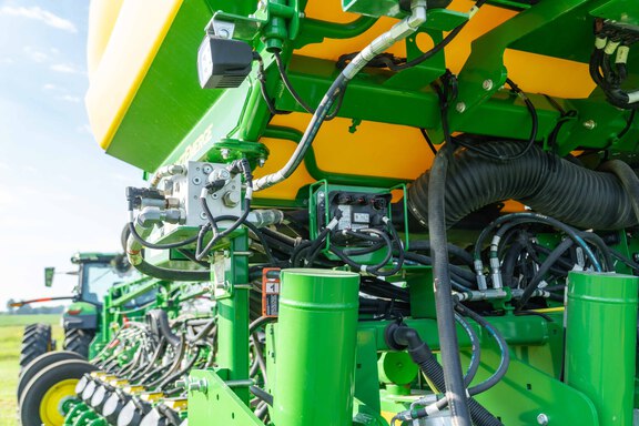 Used 2025 John Deere 1775 Planters: Drawn at Koenig Equipment in Anna, OH - Photo25