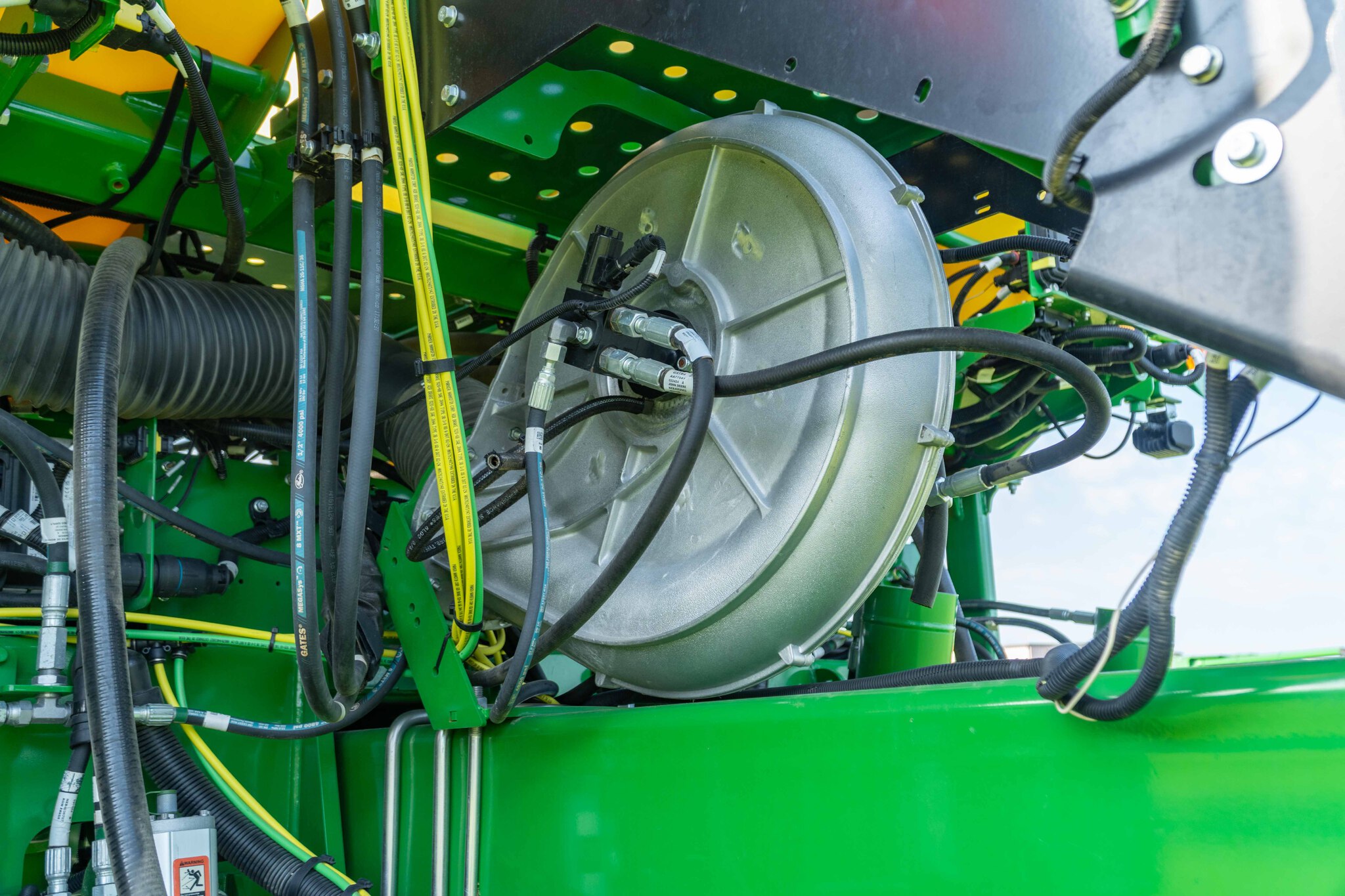 Used 2025 John Deere 1775 Planters: Drawn at Koenig Equipment in Anna, OH - PhotoXL27