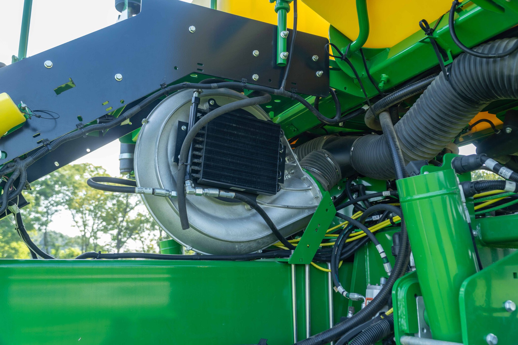 Used 2025 John Deere 1775 Planters: Drawn at Koenig Equipment in Anna, OH - PhotoXL29
