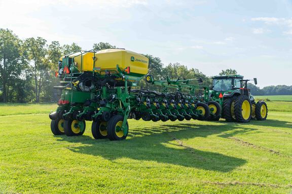 Used 2025 John Deere 1775 Planters: Drawn at Koenig Equipment in Anna, OH - Photo4