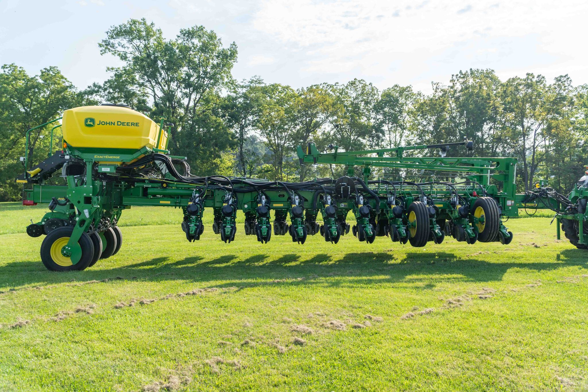 Used 2025 John Deere 1775 Planters: Drawn at Koenig Equipment in Anna, OH - PhotoXL5