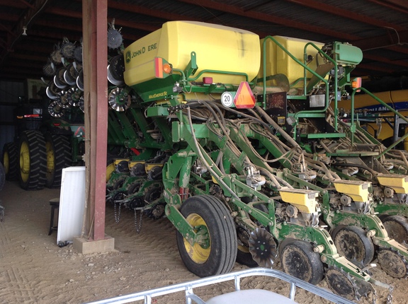 Photo of 2022 John Deere 1795