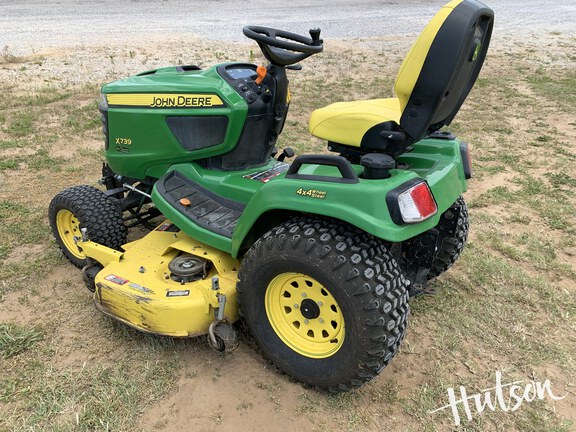 Photo of 2015 John Deere X739