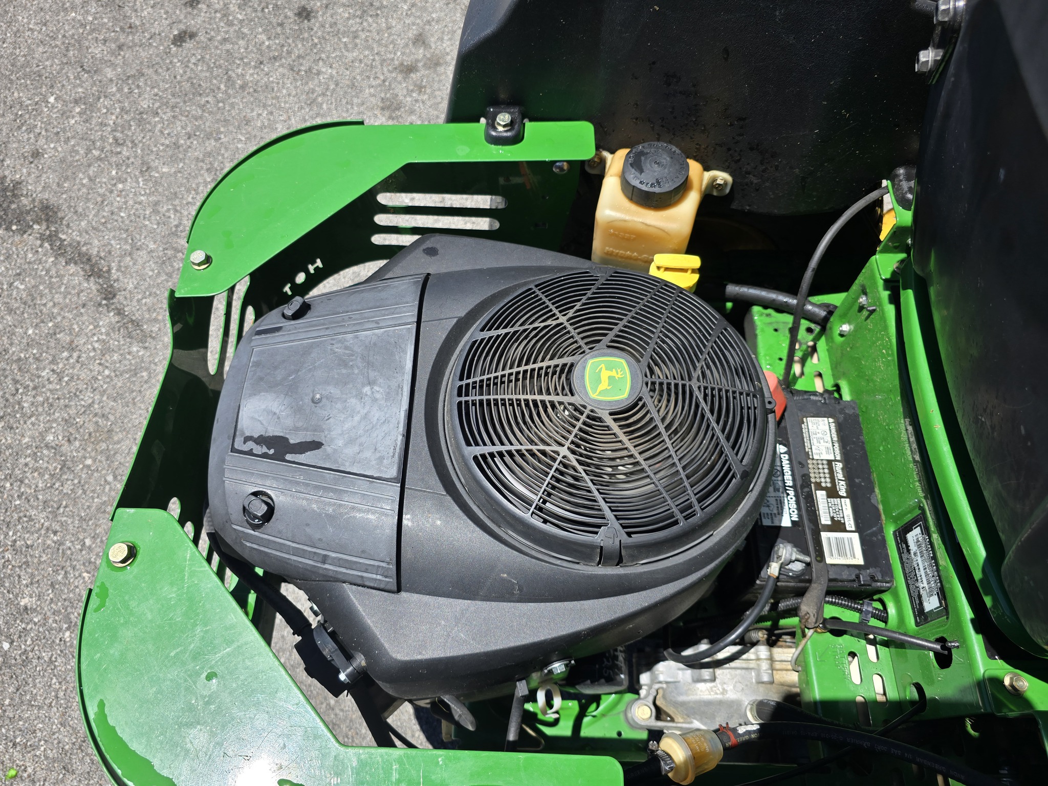 2011 John Deere Z425 Image 12