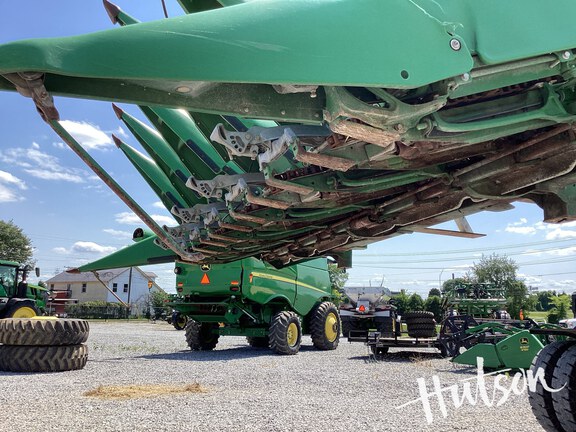 Photo of 2012 John Deere 606C
