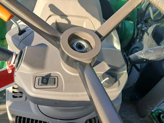 Photo of 2024 John Deere 6R 145