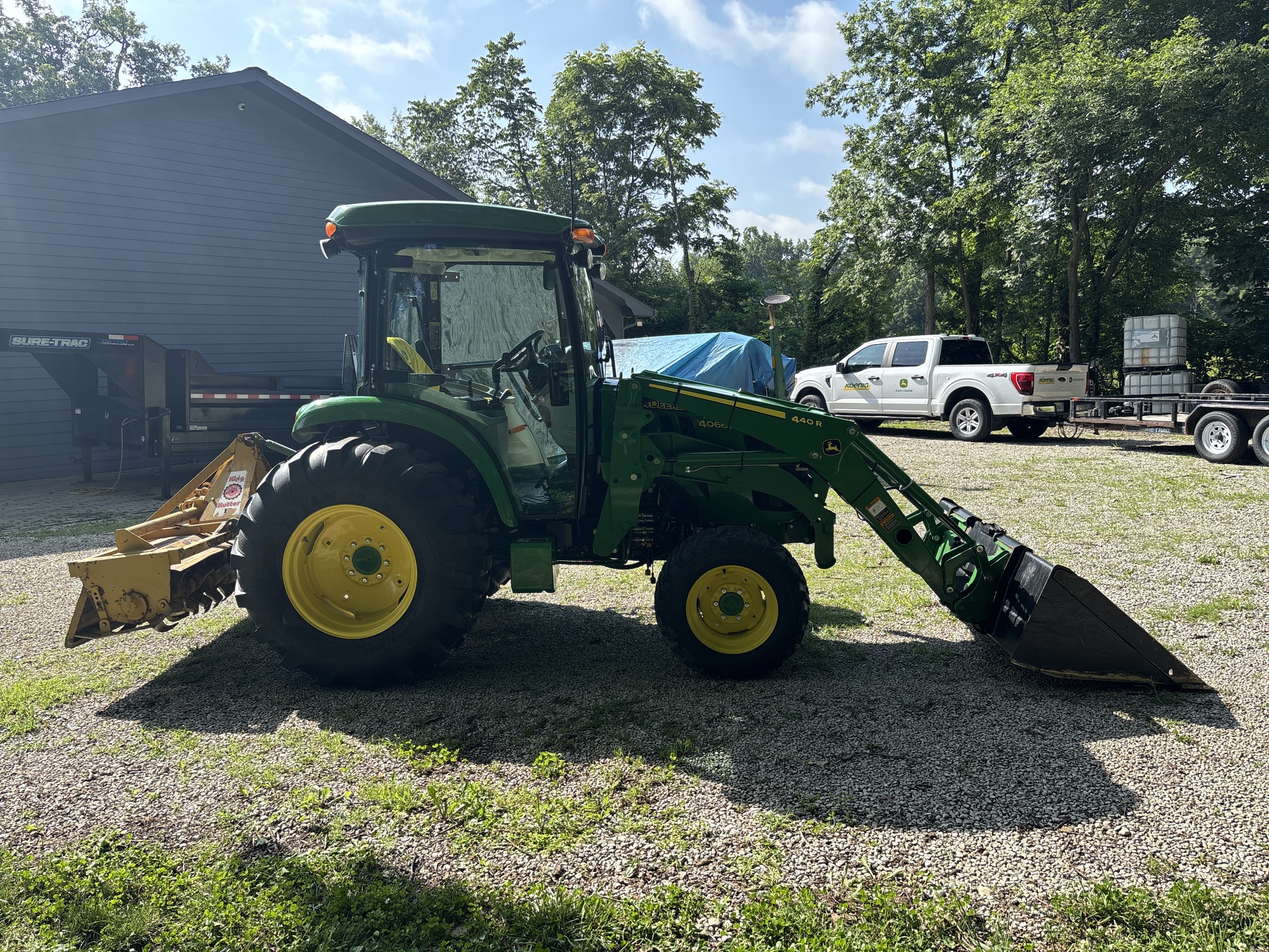 Used 2018 John Deere 4066R Compact Utility Tractors at Koenig Equipment in Knightstown, IN - PhotoXL3