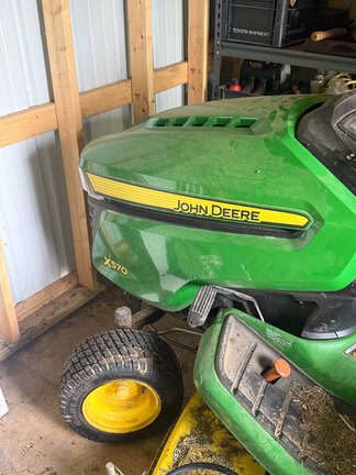 Photo of 2018 John Deere X570