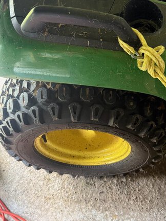 Photo of 2018 John Deere X570