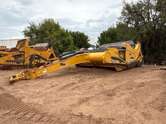 2021 John Deere 2412E
