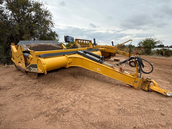 2021 John Deere 2412E