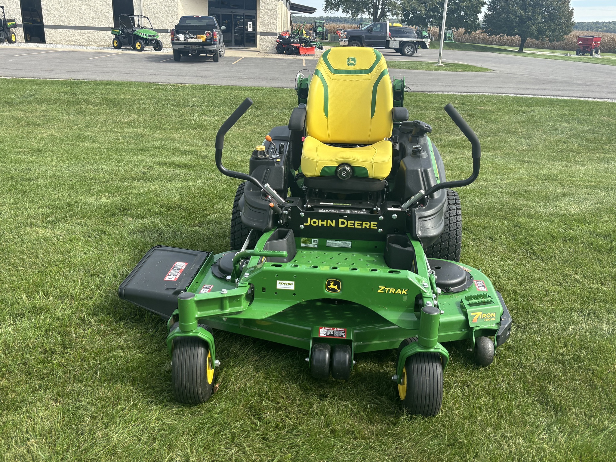 Used 2025 John Deere Z930M Zero Turn Mowers at Koenig Equipment in Urbana, OH - PhotoXL3