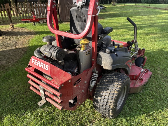 Used 2021 Ferris ISX3300 Zero Turn Mowers at Koenig Equipment in Greenville, OH - Photo5