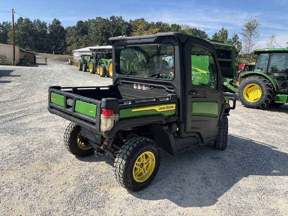 2022 John Deere XUV835M HVAC Cab