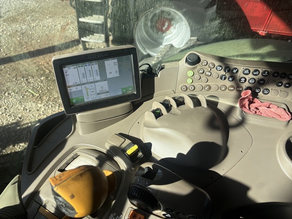Photo of 2016 John Deere 6145R