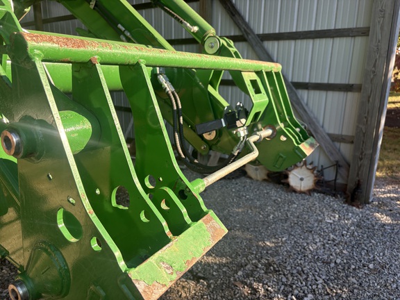 Photo of 2016 John Deere 6145R