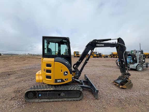 2024 John Deere 35 P-Tier