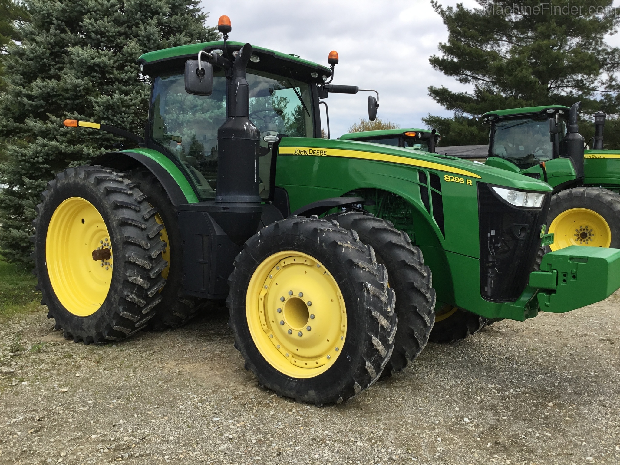 2016 John Deere 8295R Image 1
