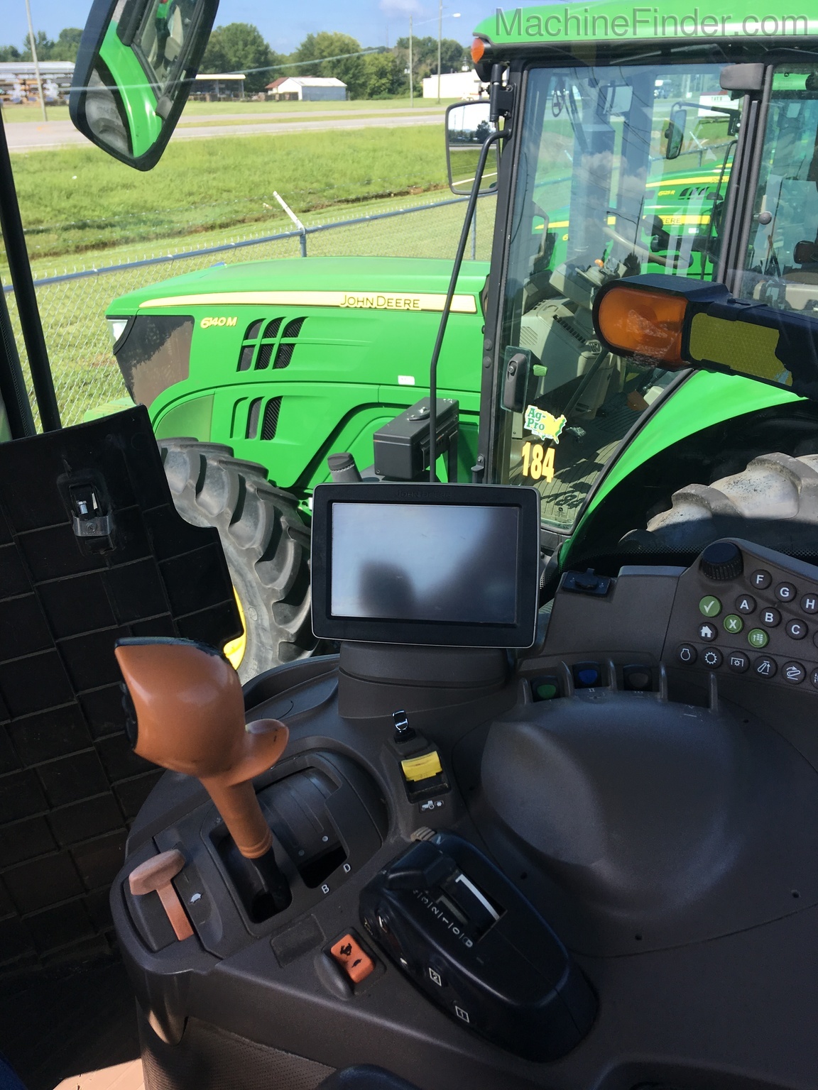 2013 John Deere 7200R Image 9