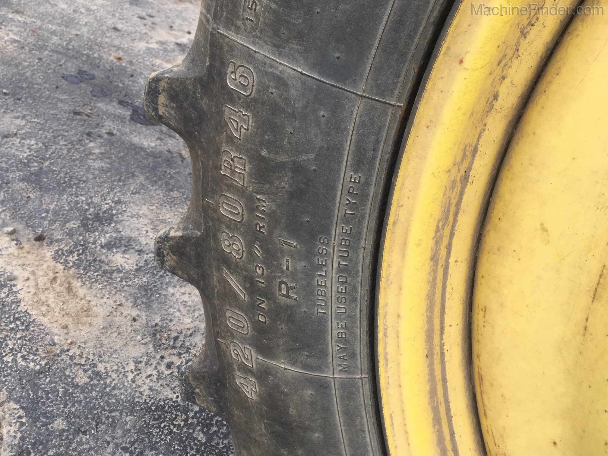 2003 John Deere 4710 Image 11