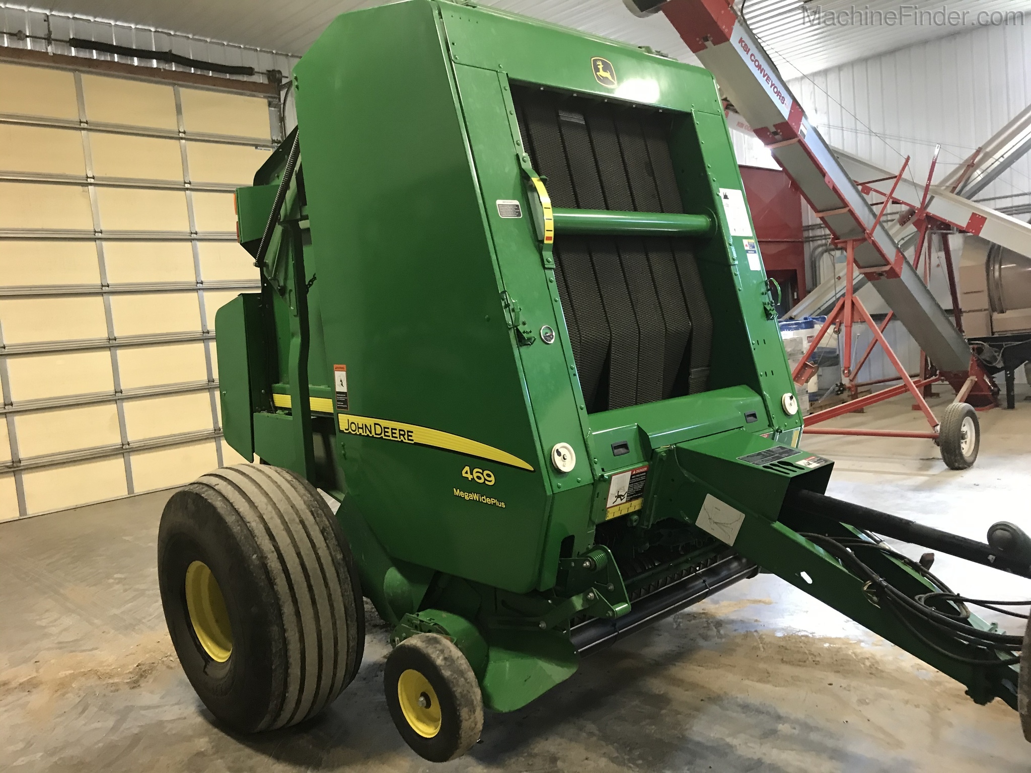 2016 John Deere 469 Image 5