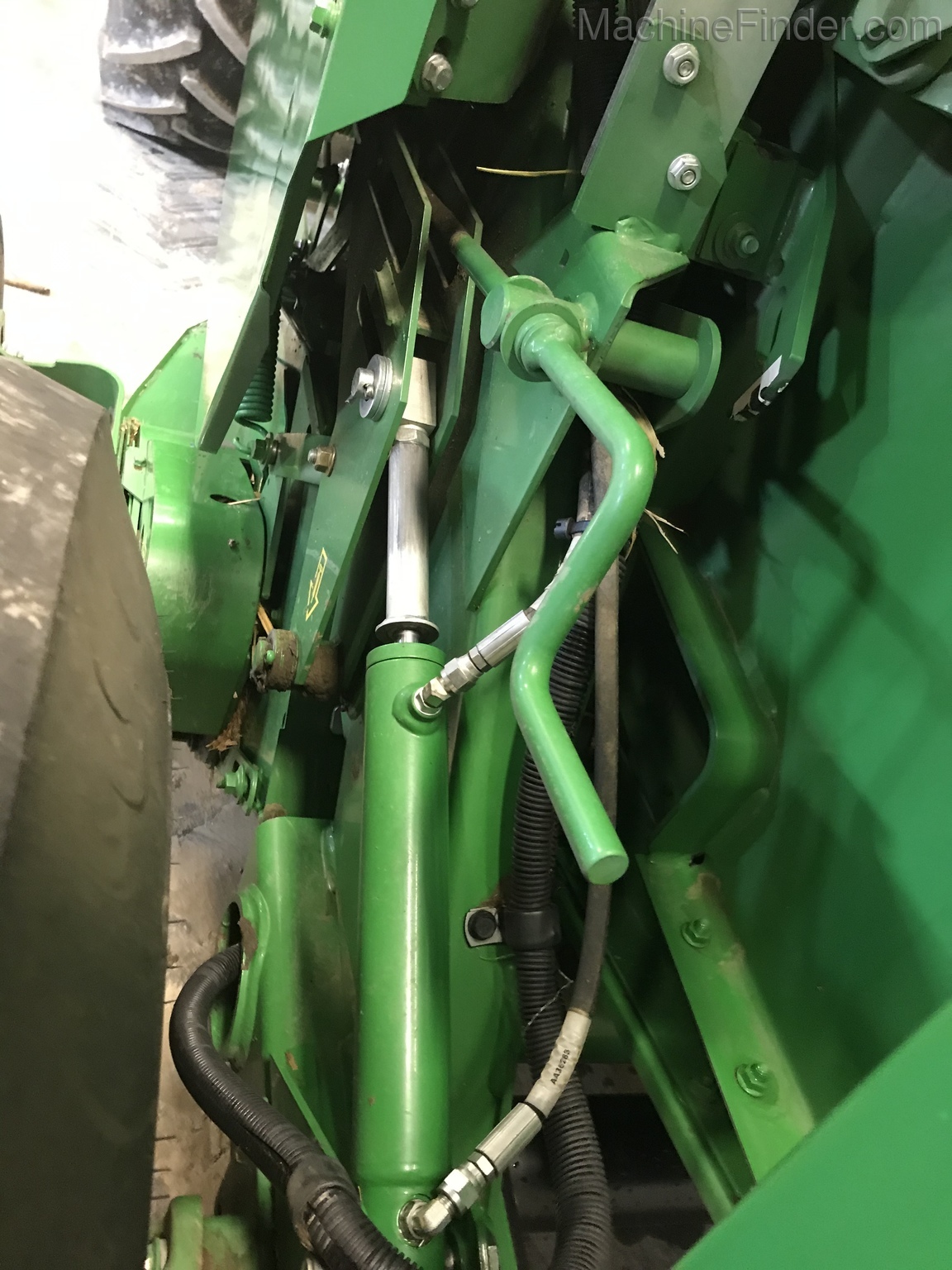 2016 John Deere 469 Image 8