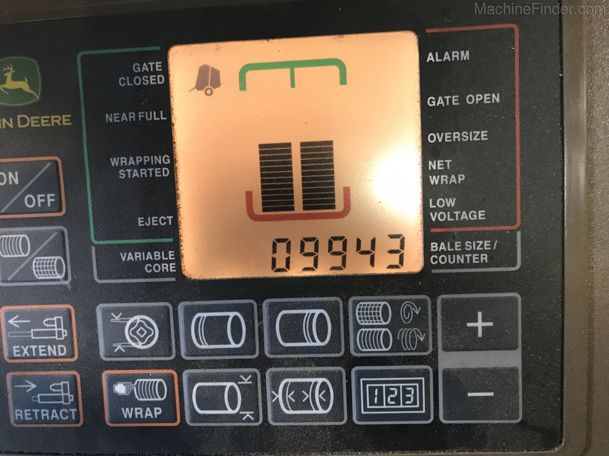 2016 John Deere 469 Image 9