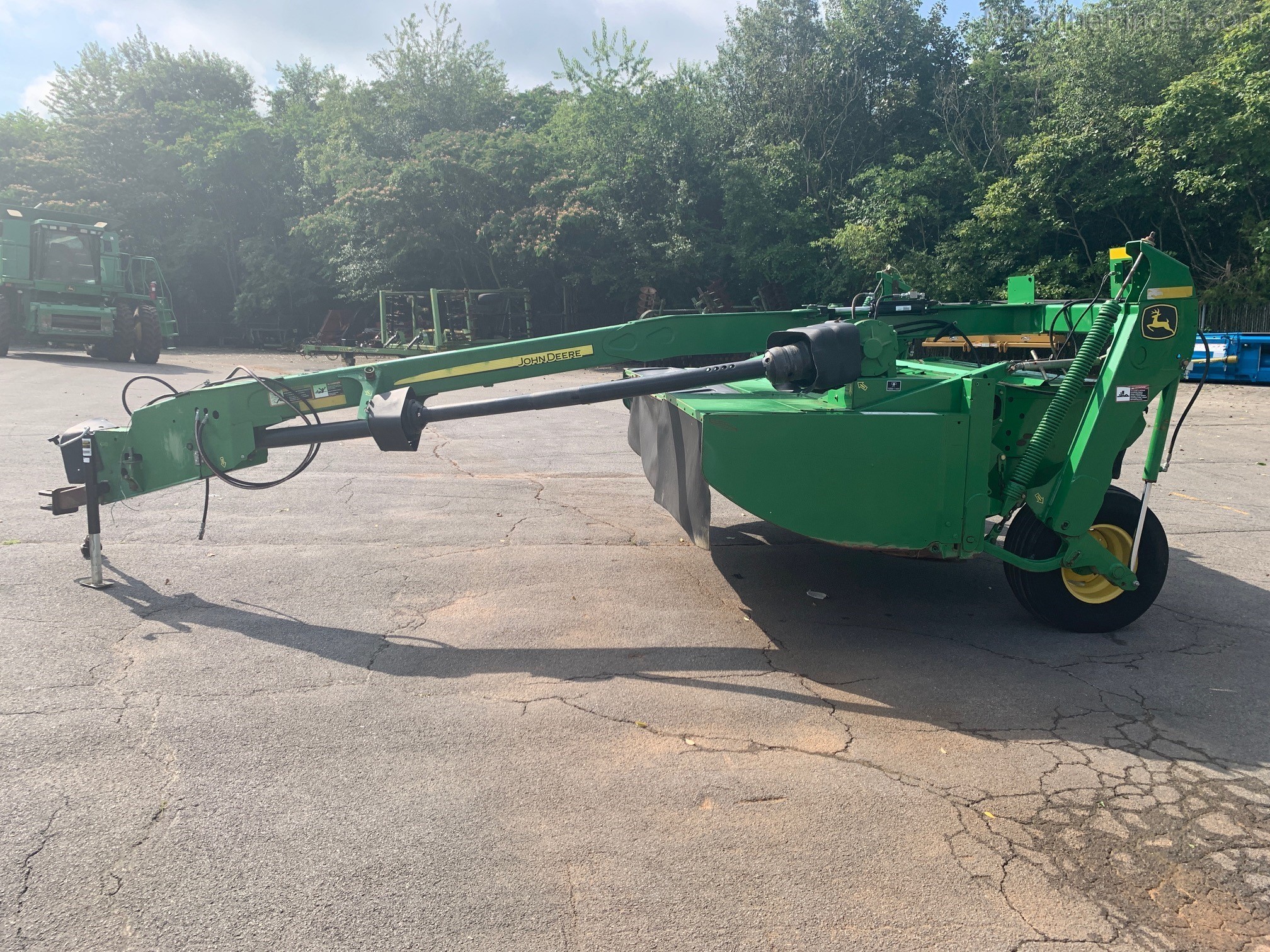 2010 John Deere 635 Image 3