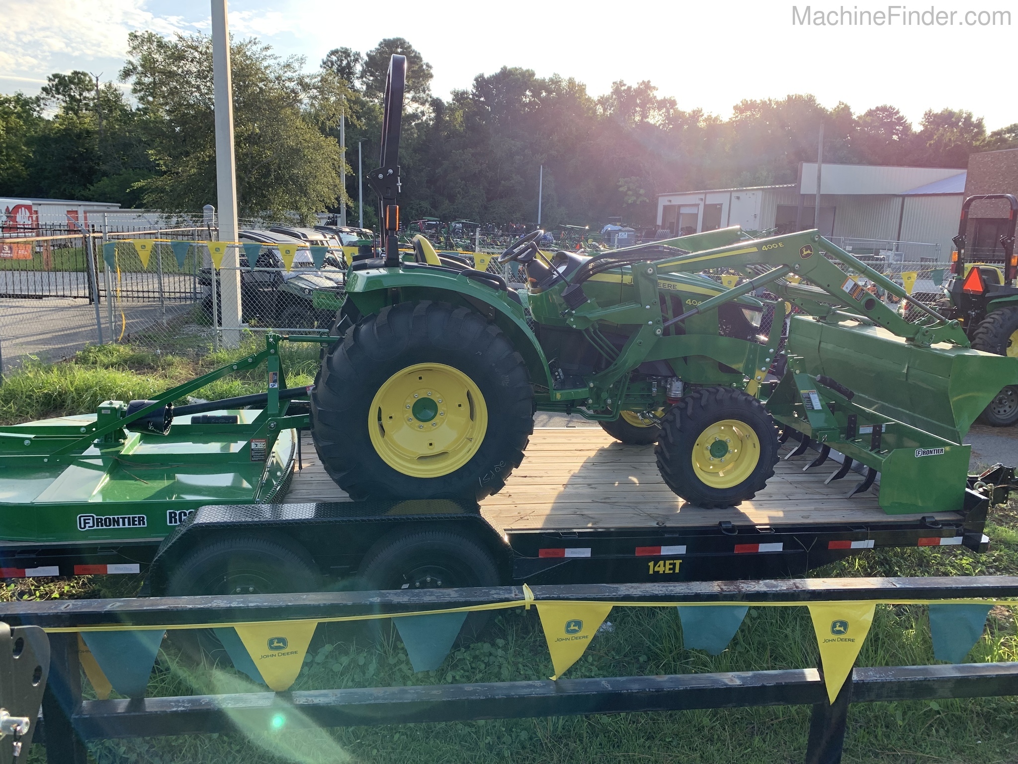 2020 John Deere 4044M Image 1