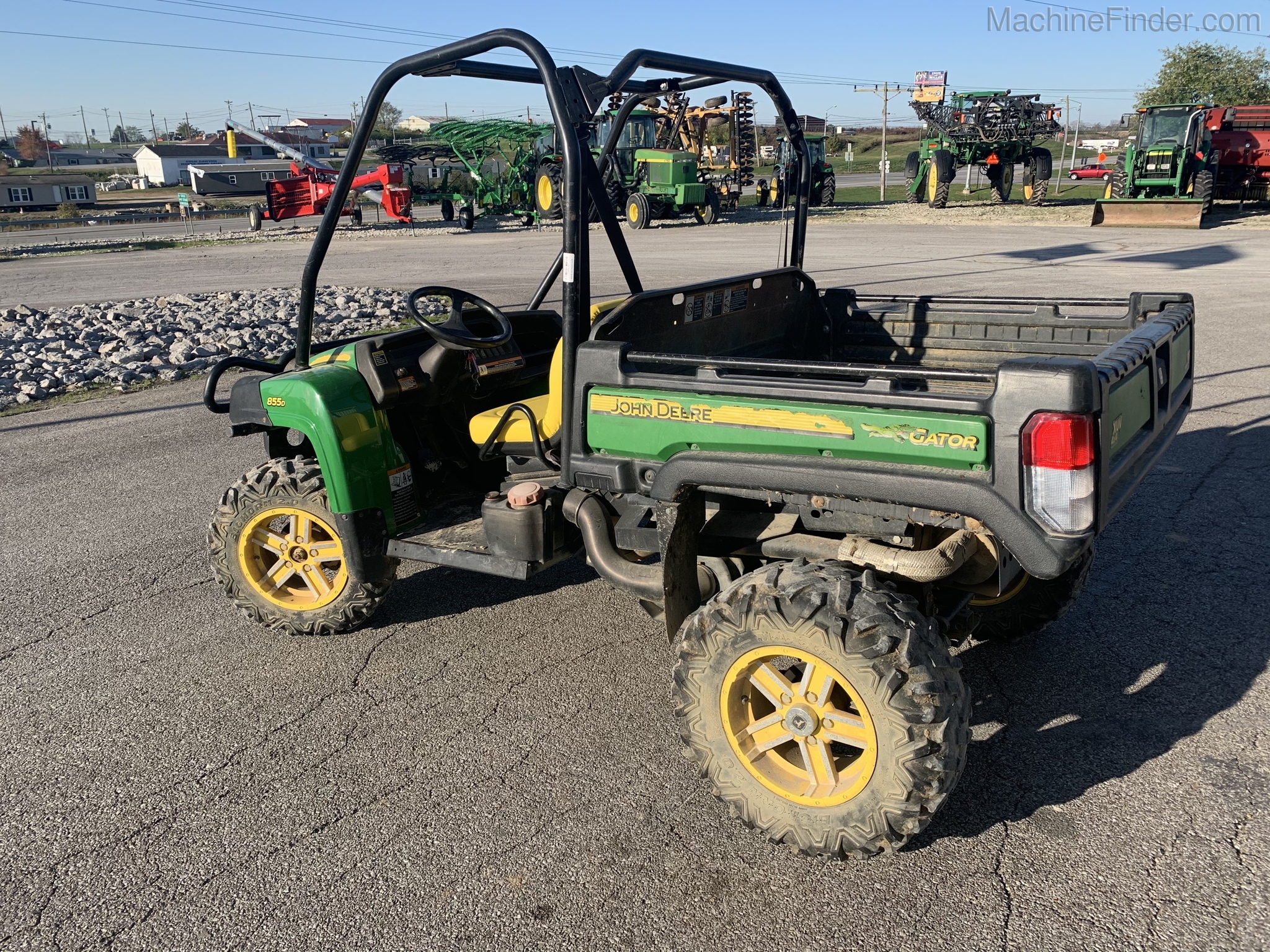 2011 John Deere XUV 855D GREEN Image 2