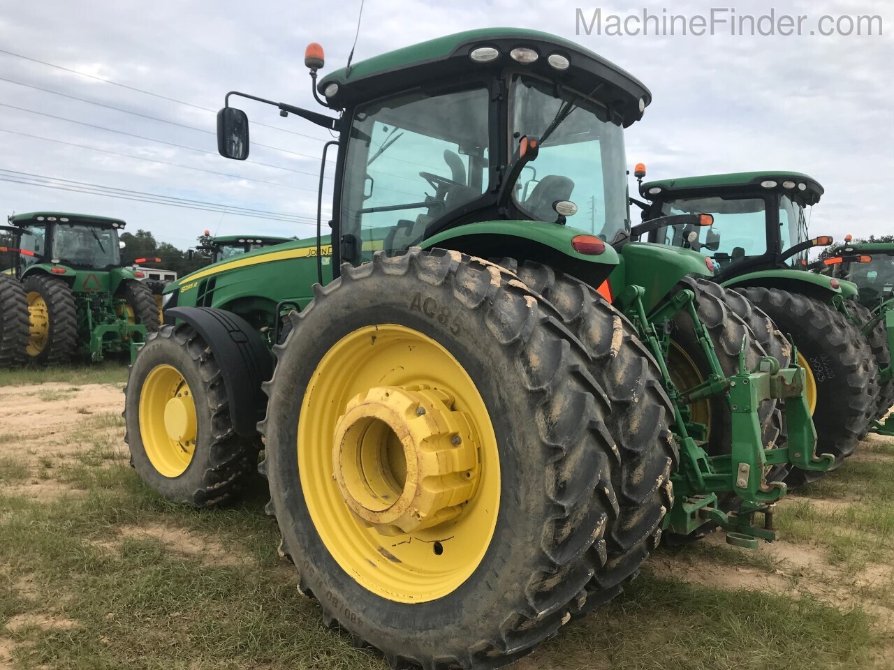 2014 John Deere 8295R Image 6