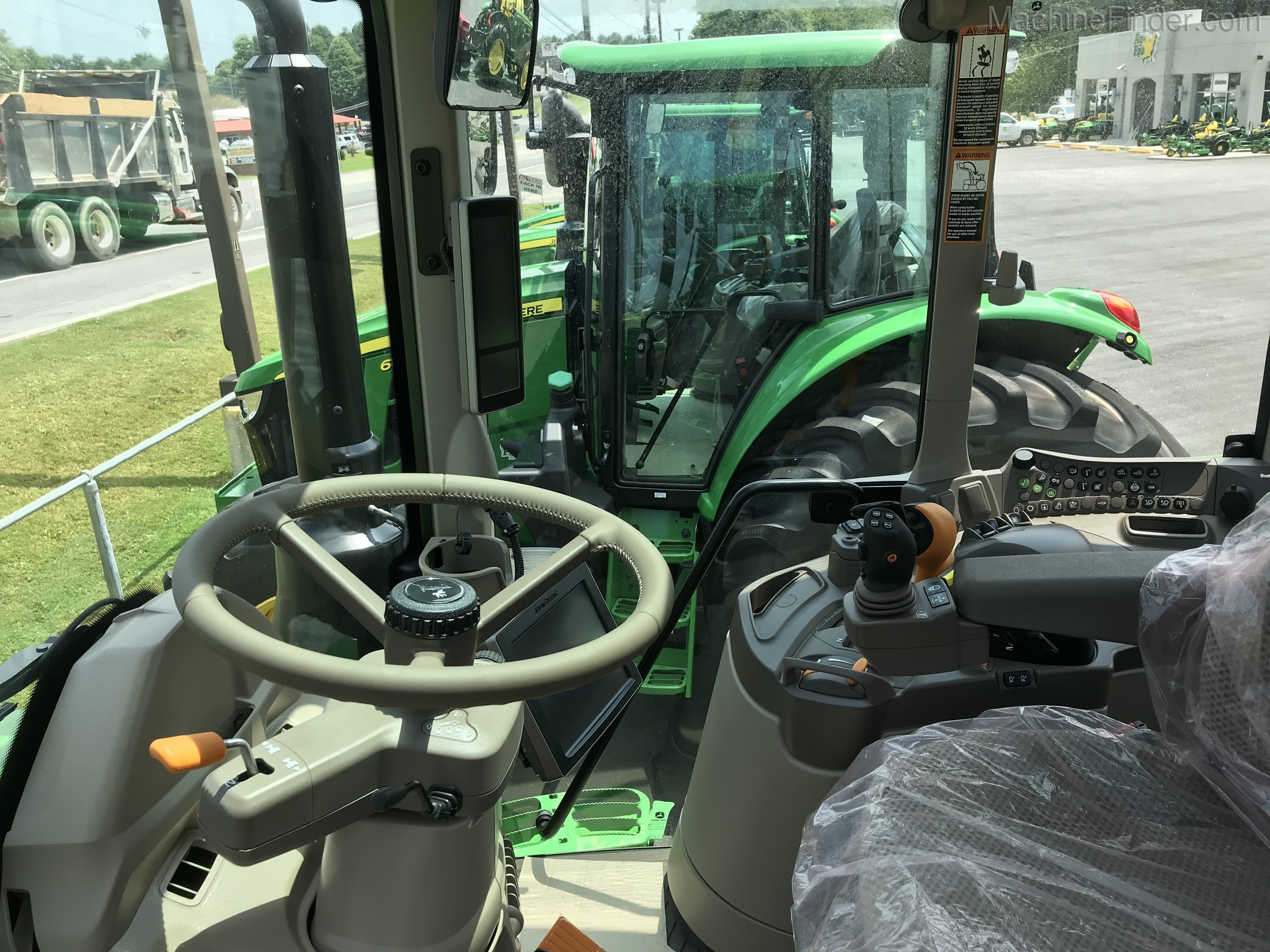 2020 John Deere 6130M Image 4