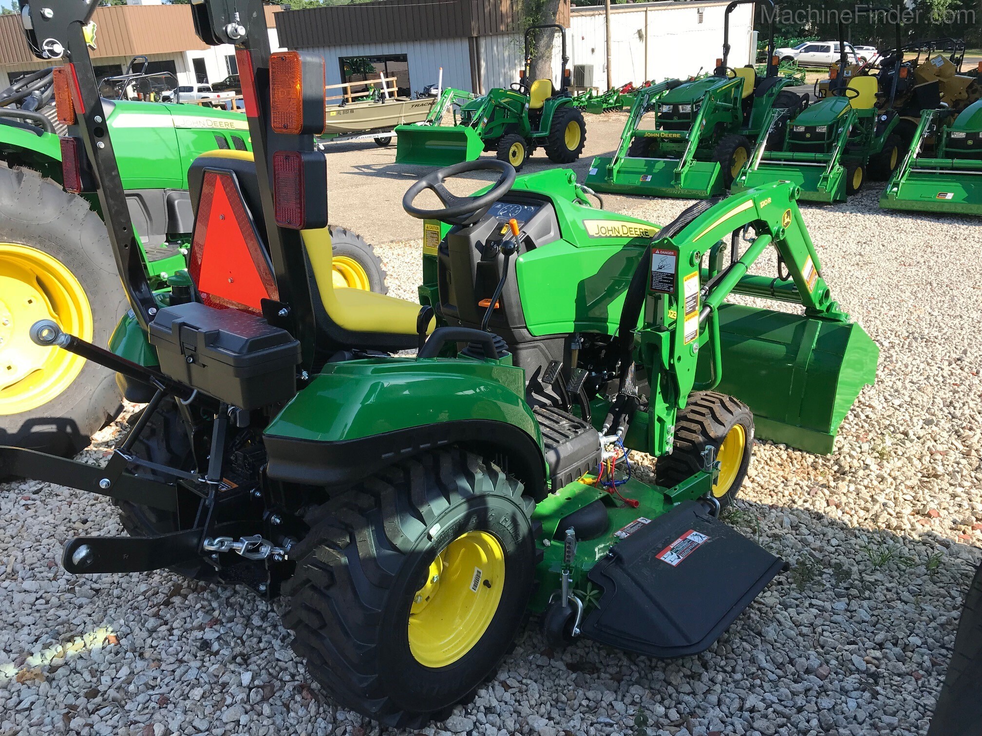 2020 John Deere 1023E LOADER-BELLY MOWER Image 3